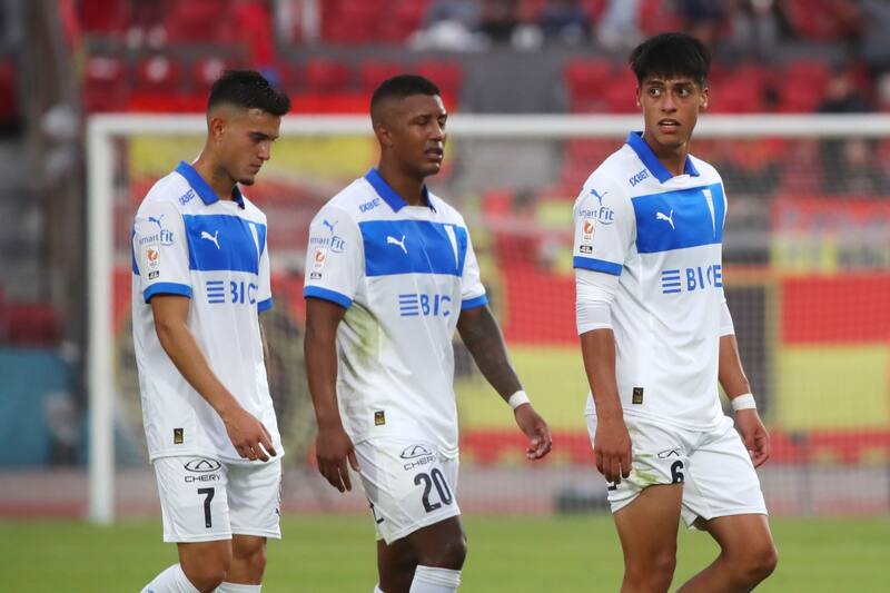 Los Cruzados están luchando por despegar en el Campeonato Nacional. Foto: Agencia Aton.