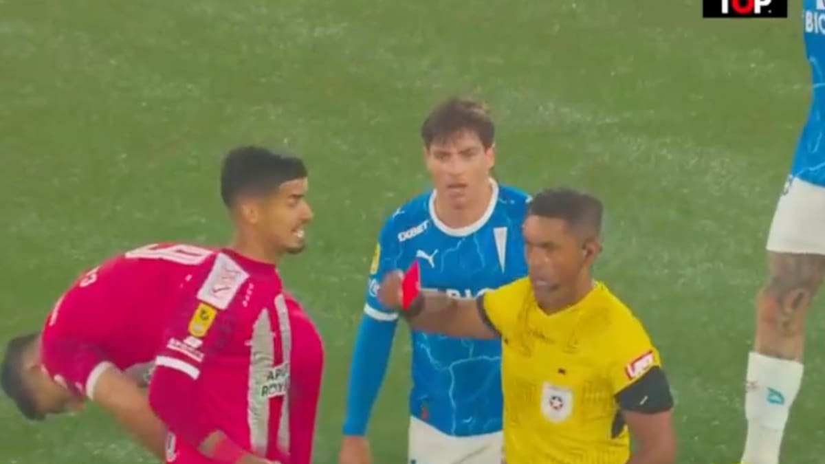 VIDEO | Insólita expulsión: Clemente Montes se perderá el Clásico Universitario por simular