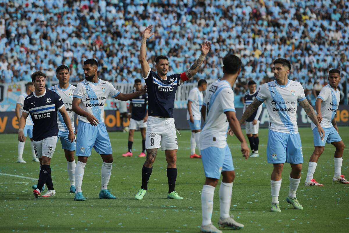 frente a Sporting Cristal.