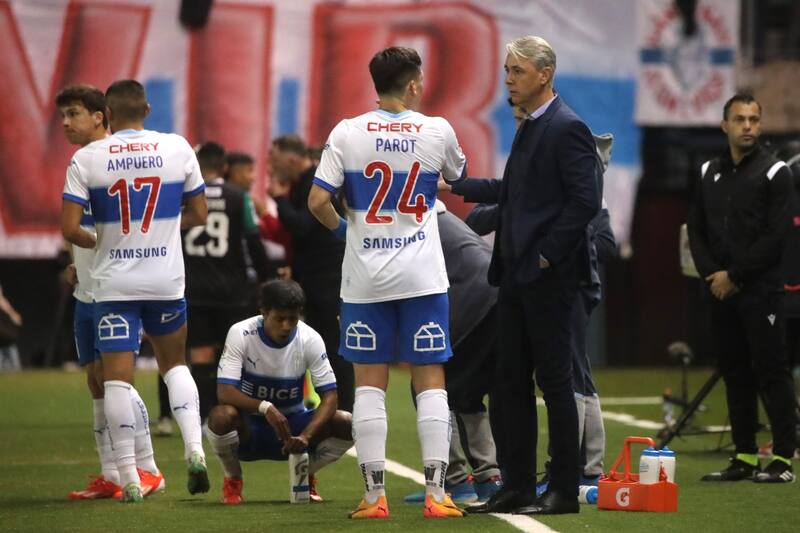 prueba hombres para presentarse ante Colo Colo. Foto: Agencia Aton.