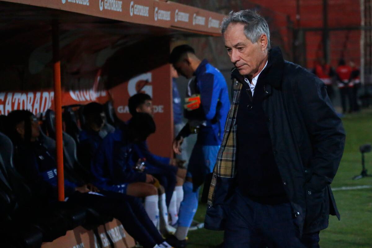 El equipo de Ariel Holan no muestra una idea de juego clara.
Javier Salvo/Photosport