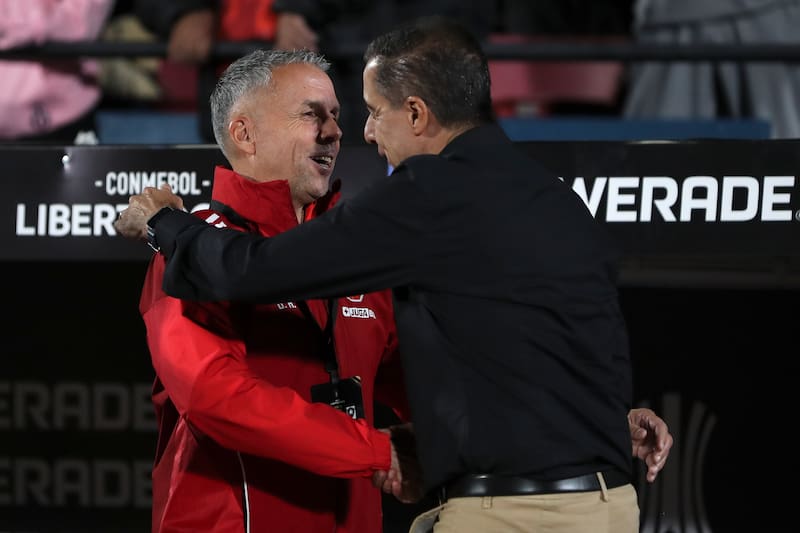Gustavo Álvarez y Renato Paiva en el duelo de los azules ante Botafogo. Foto: Aton.