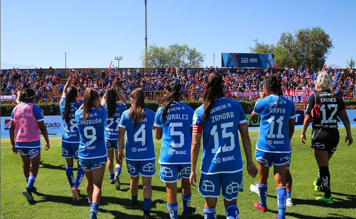 La U Femenina en el Superclásico ante Colo Colo.