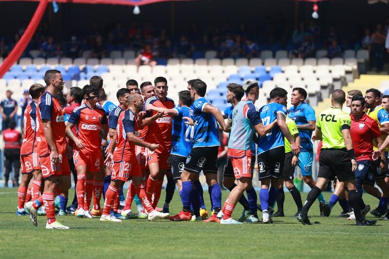 empató en su amistoso contra Huachipato.