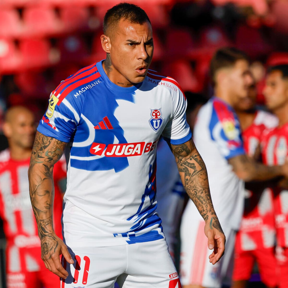 Jugadores de la U tomaron polémica decisión y se fueron en silencio del estadio: referentes se “escondieron”