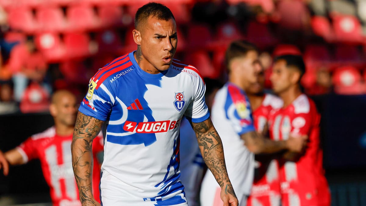Jugadores de la U tomaron polémica decisión y se fueron en silencio del estadio: referentes se “escondieron”