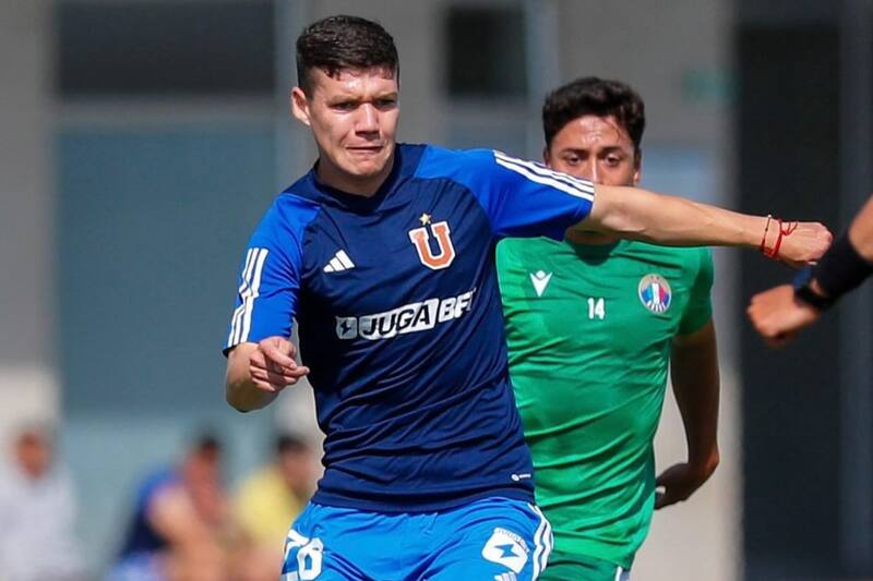 Agustín Arce en amistoso.