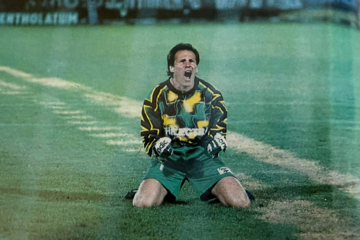Uno de sus triunfos más memorables en la campaña 1995 fue ante Palestino. Foto: Don Balón.