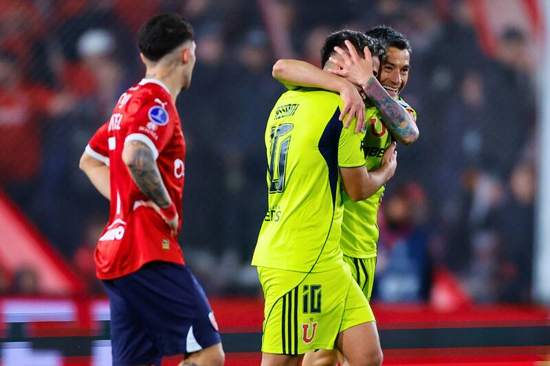 En el duelo ante Independiente en Avellaneda.