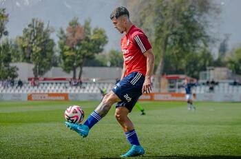 Siguen los movimientos en la U: Yahir Salazar sale a préstamo rumbo a Audax Italiano