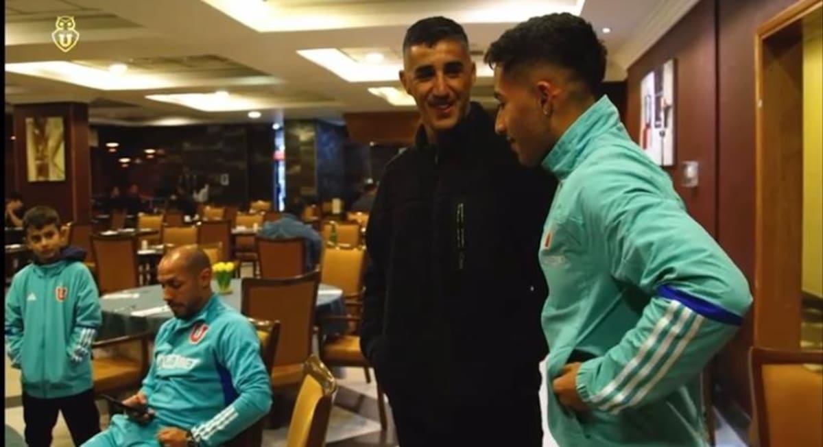 Osvaldo González compartió con el plantel de la U en Concepción.