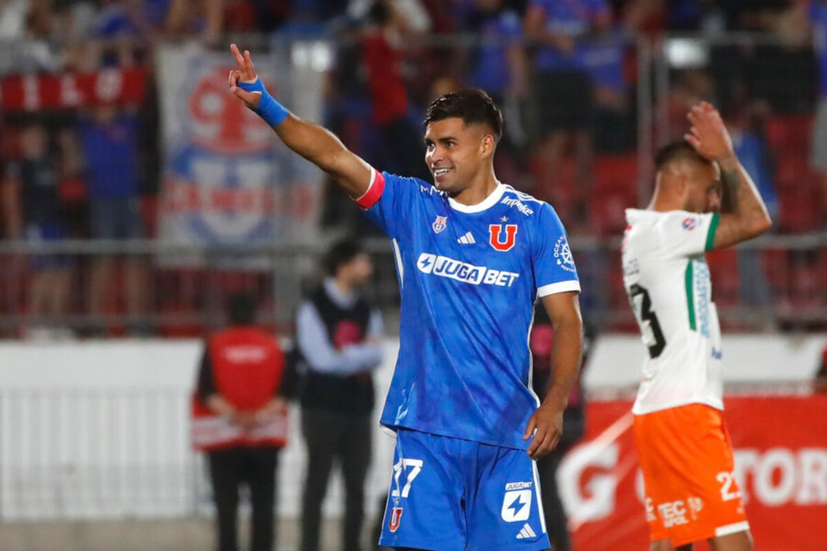 El lateral está contento con el plantel de la U. Foto: Aton.