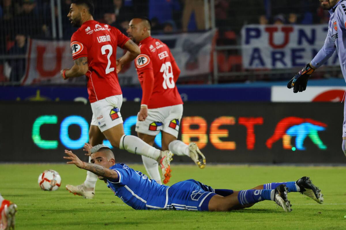Ñublense rescato un importante empate en el Estadio Nacional. Foto: Agencia Aton.