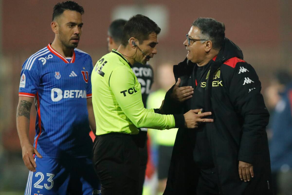 Ronald Fuentes se refirió a la actualidad de la U. Foto: Aton.