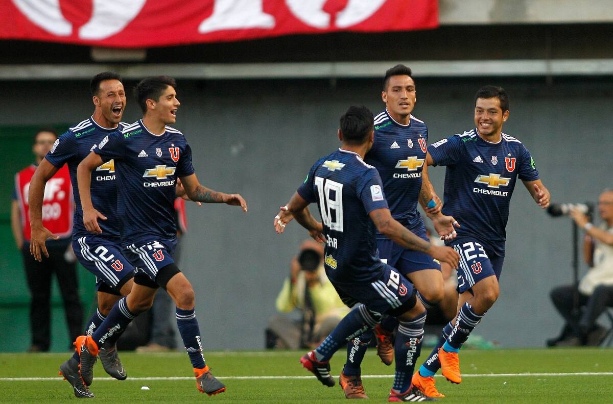 Campeón con la U sorprendió en partido de leyendas antes de la final de Copa Libertadores
