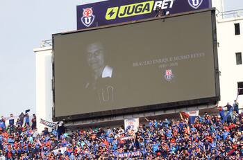 VIDEO: El emotivo homenaje que la U le rindió a Braulio Musso en el Estadio Nacional