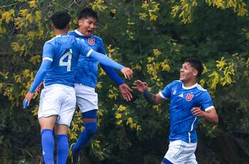 Atento, Álvarez: fue protagonista de la derrota de la U y hoy lideró goleada ante la UC