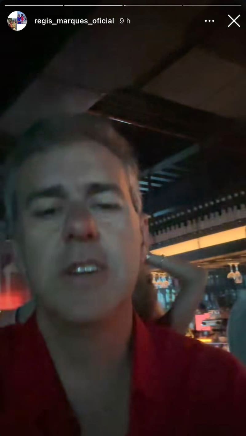 Regis Marques, publica recurrentemente en redes sociales salidas a discotheques, entre otras cosas.