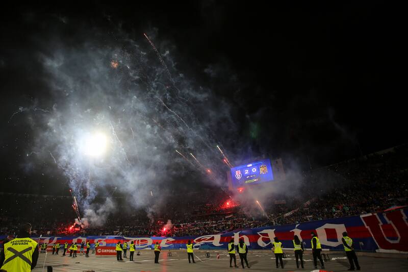 Corporación del Memorial en el Estadio Nacional acusó de destrozos a los hinchas de la Universidad de Chile.