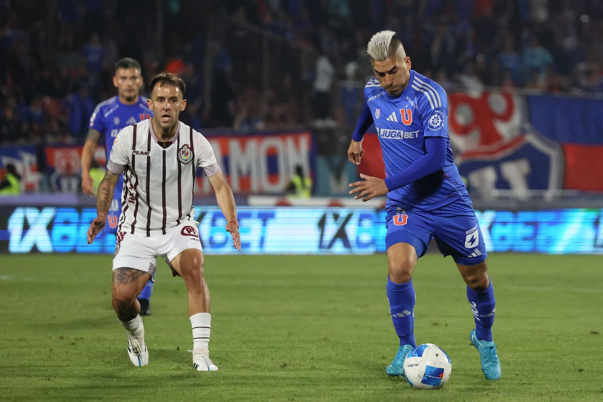 No se vio por TV: la sorpresiva acción de Leandro Fernández y el tedioso ingreso de los hinchas de la U. Foto: Aton.