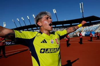 La U de Álvarez vuelve a ser internacional