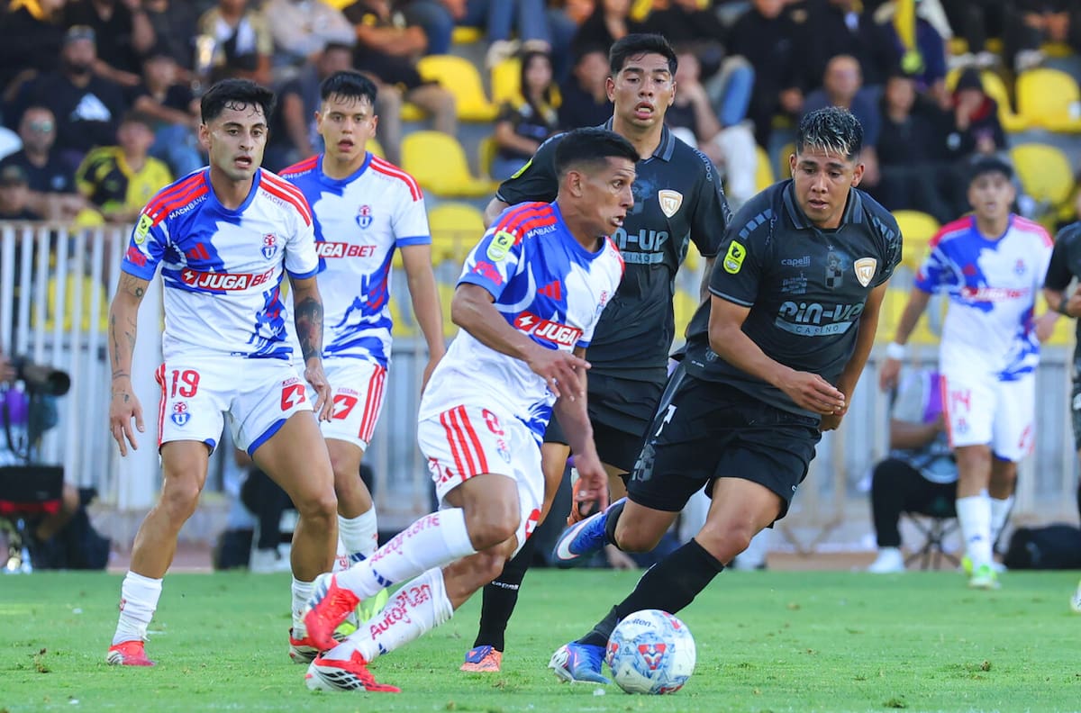 “Horripilante partido, el peor de la cancha”: El jugador de la U más criticado por los hinchas pese al triunfo ante Coquimbo