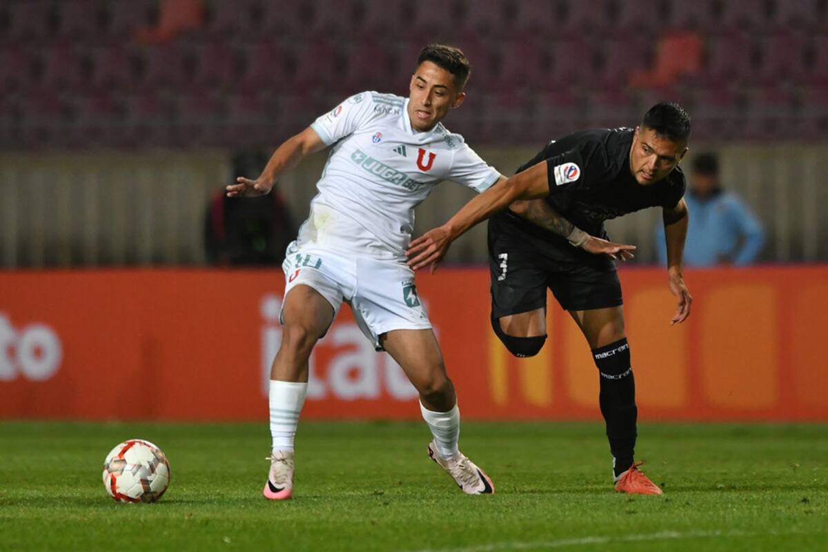 Lucas Assadi enciende las alarmas en la U. Foto: Aton.