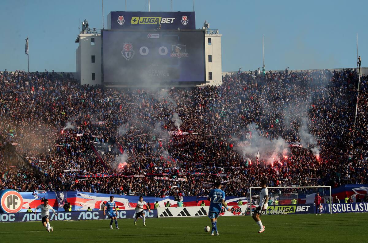 Histórico de Colo Colo se aburrió de la U: “Ojalá que de una vez por todas se anime a tener estadio”