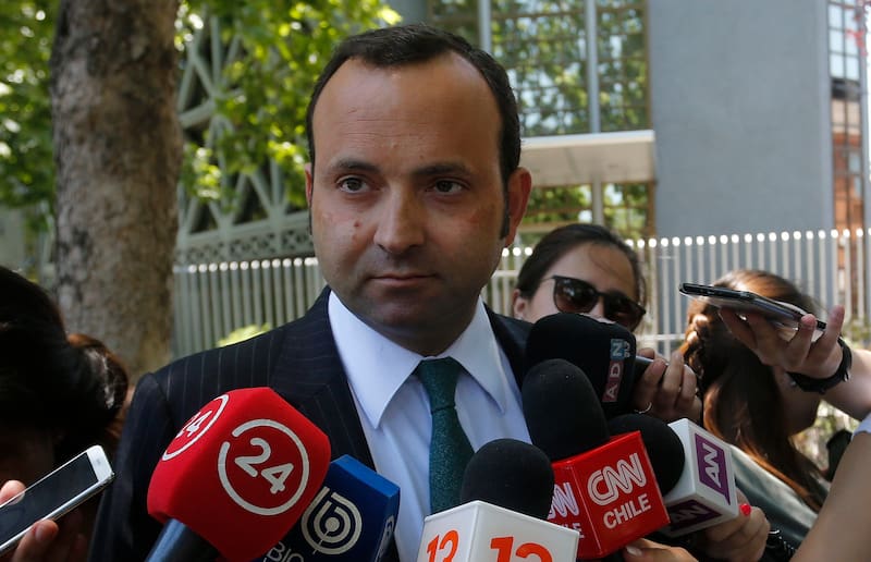 Santiago 21 Noviembre 2018.
Jose Ramon Correa, director de la U, emite declaraciones luego de declarar por el caso Paco Gate. Foto: Aton.