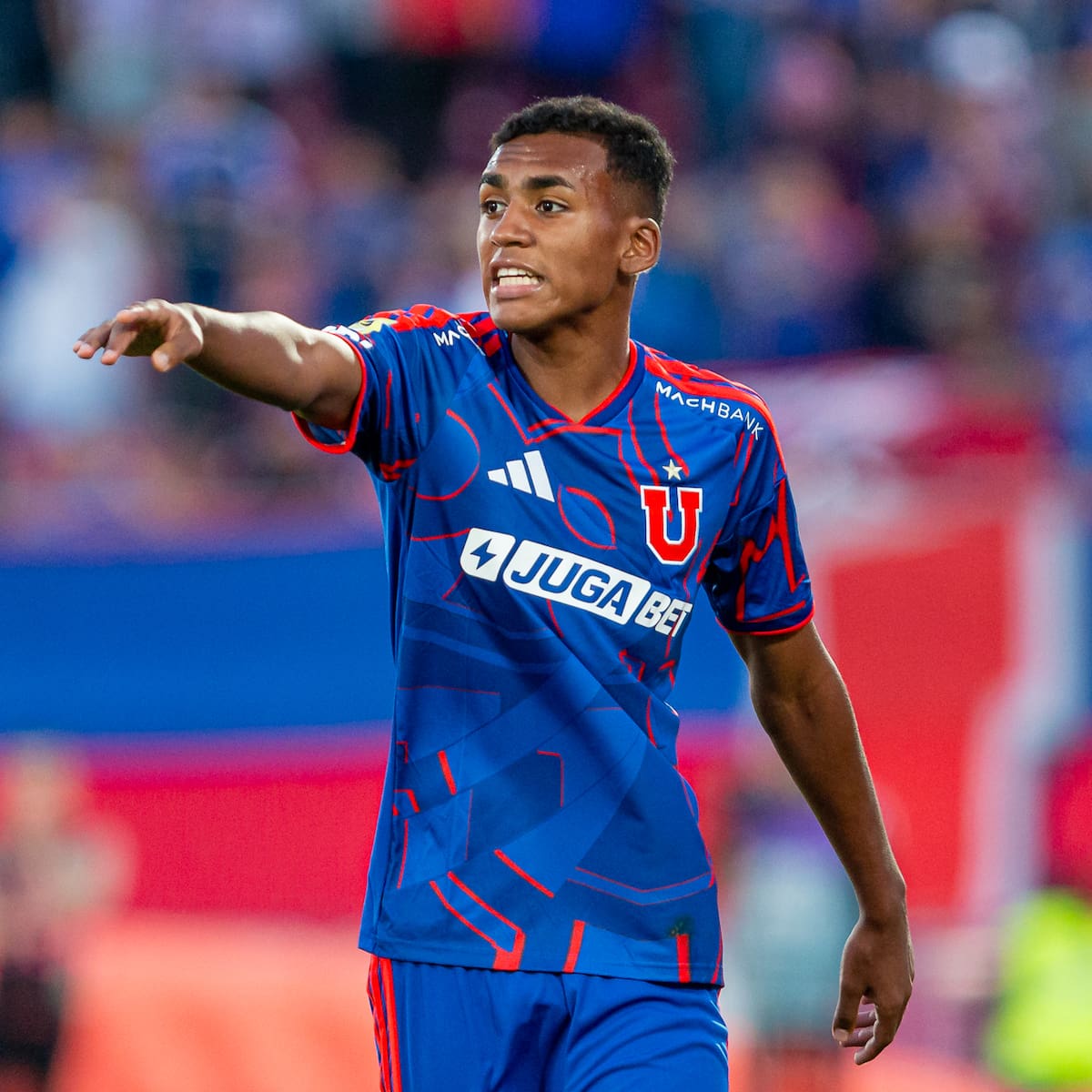 Jhon Cortés deslumbra en la Sub-20 de la U con acróbatico golazo y le mete presión a Fernando Gago