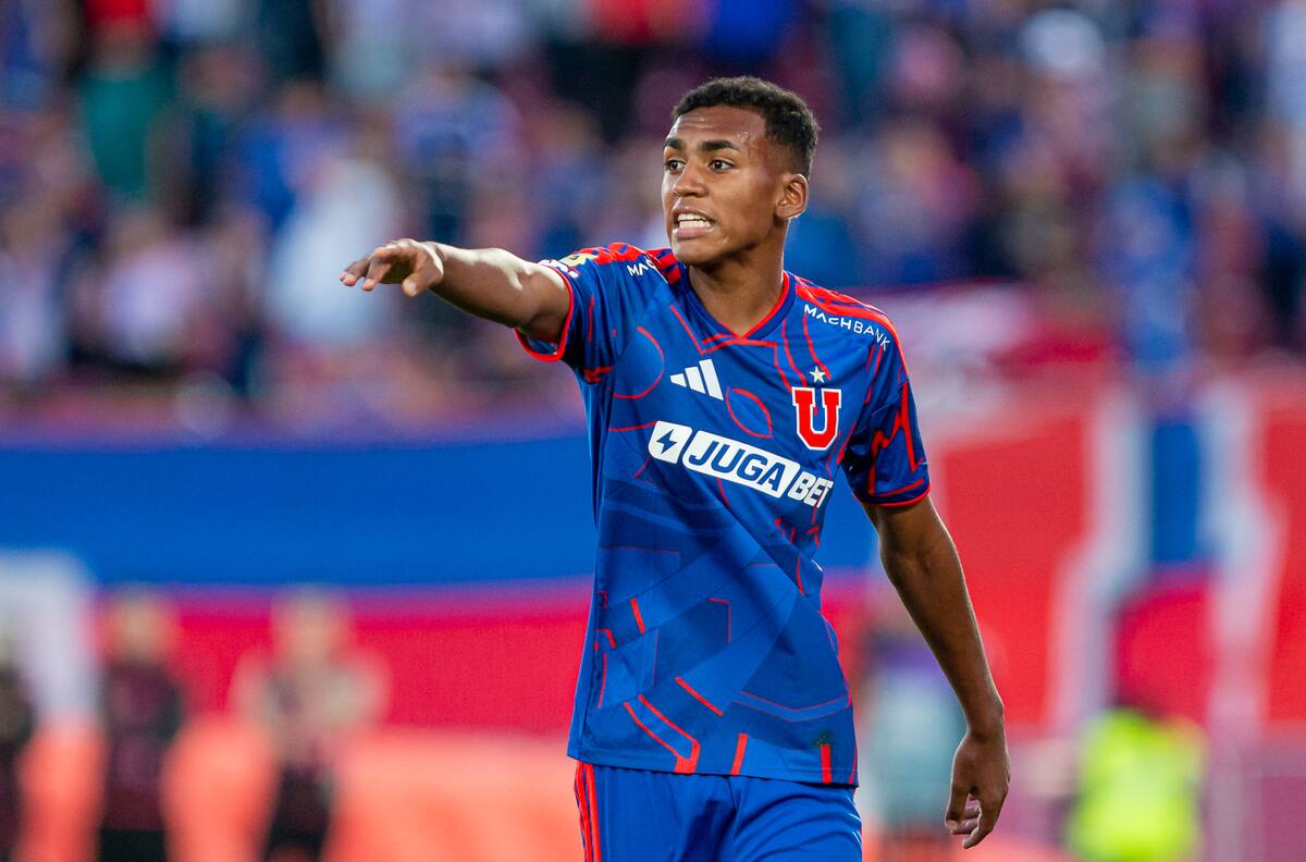 Jhon Cortés deslumbra en la Sub-20 de la U con acróbatico golazo y le mete presión a Fernando Gago