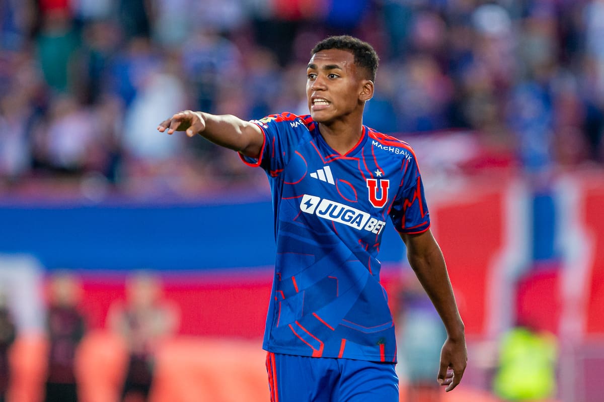 Jhon Cortés deslumbra en la Sub 20 de la U con acróbatico golazo y mete presión a Fernando Gago. Foto: Felipe Escobedo/En Cancha