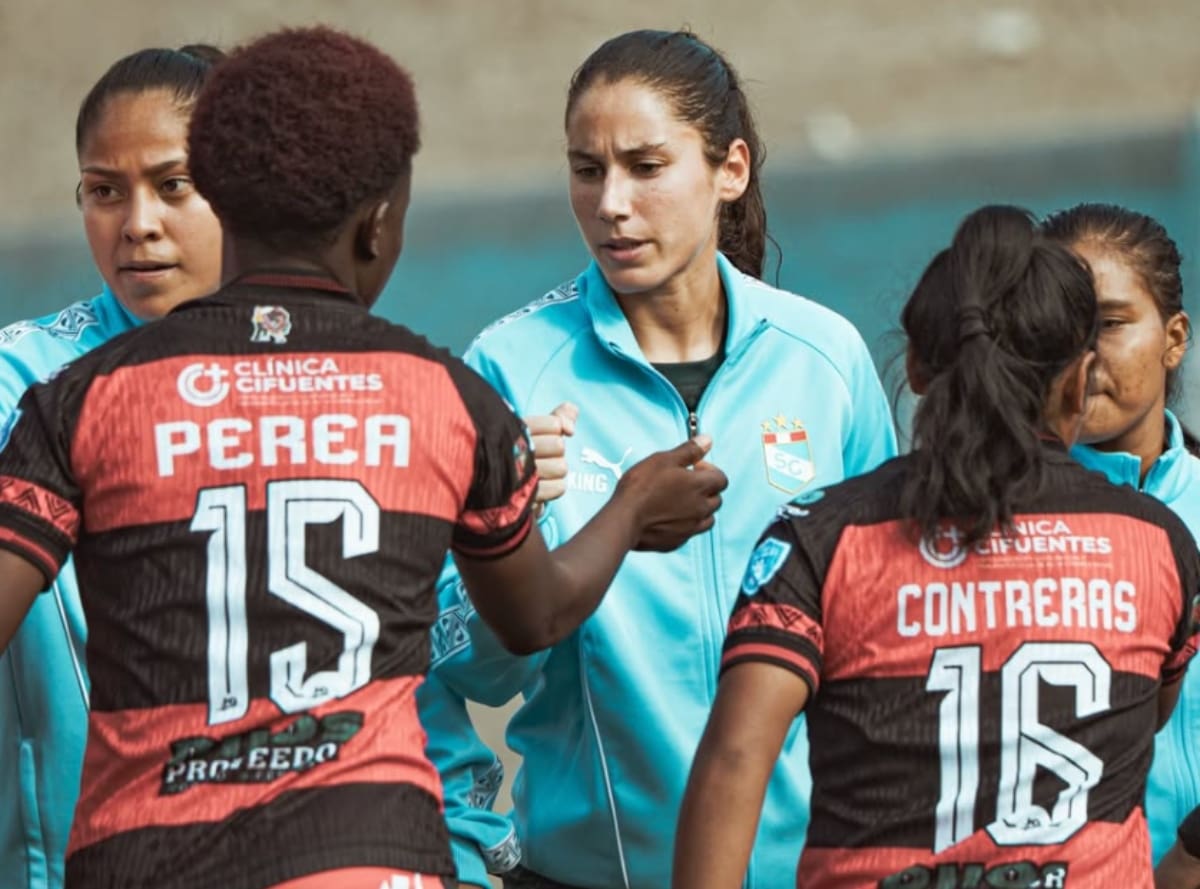 Lo dejó todo por la U: refuerzo azul abandonó a su equipo antes de disputar una final en Perú.