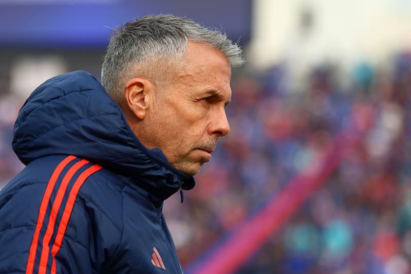 Gustavo Alvarez durante su etapa como entrenador de los azules. Foto: Aton.