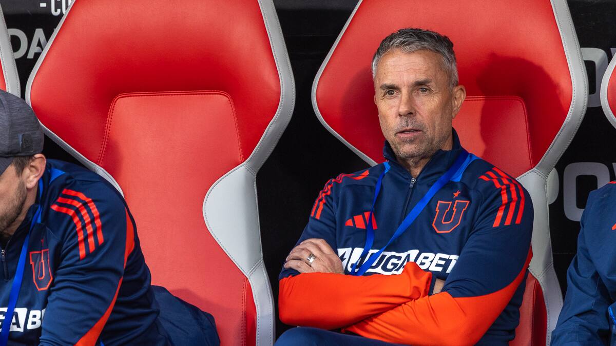 No hay más tiempo: la decisión clave que tiene que tomar Gustavo Álvarez en la U