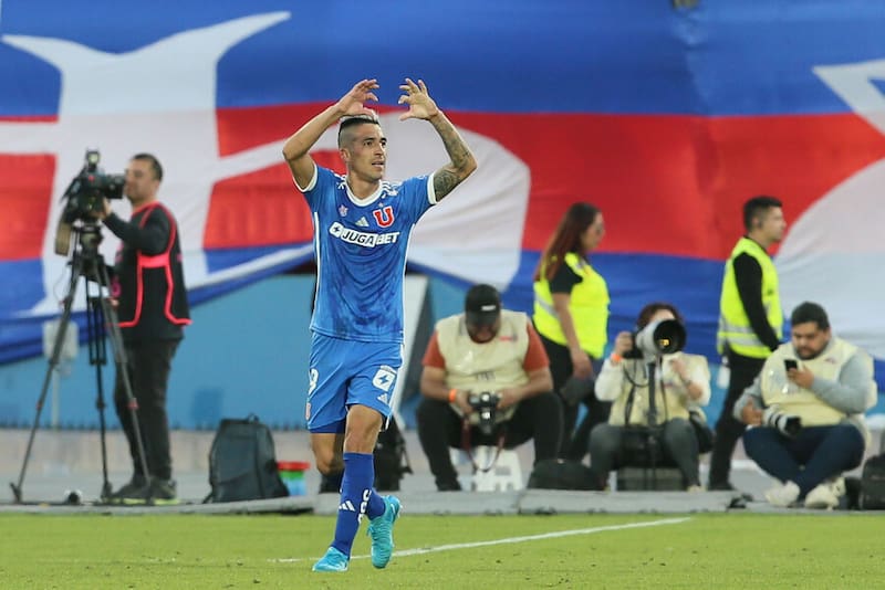 Leandro Fernández: “Me quedo en la U hasta que me echen”. Foto: Aton.