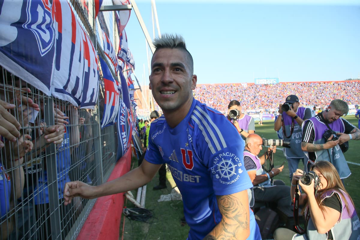 Leandro Fernández fue la figura de la U en el triunfo ante Limache. Foto: Aton.