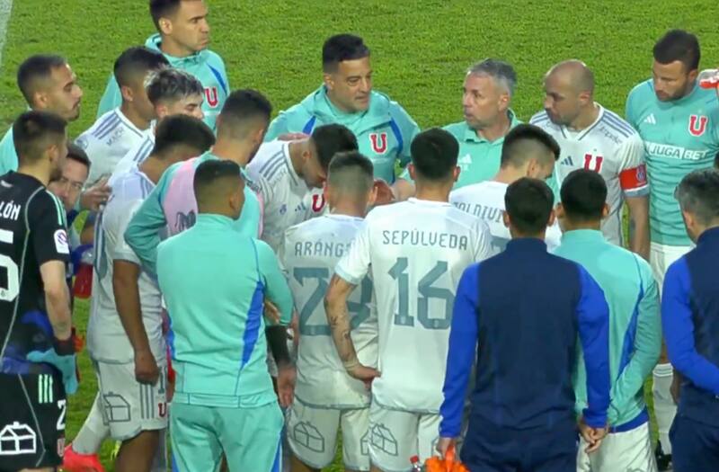 Zaldivia reveló qué les dijo Gustavo Álvarez en esa llamativa reunión a lo Jaime García tras perder ante Iquique.