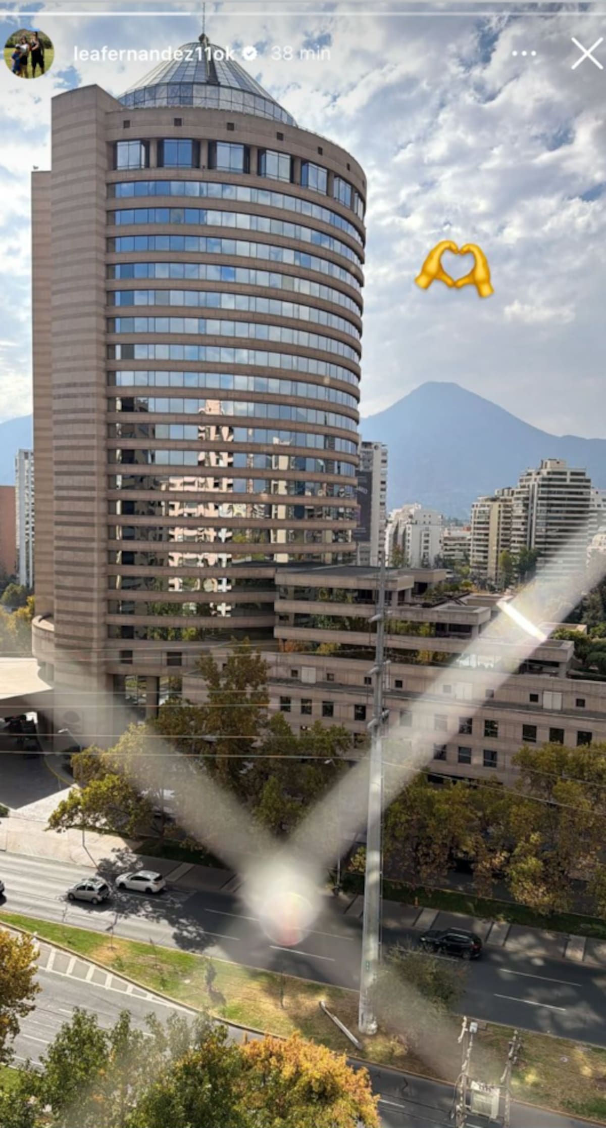 Leandro Fernández regresó al país y lo mostró en sus redes sociales.