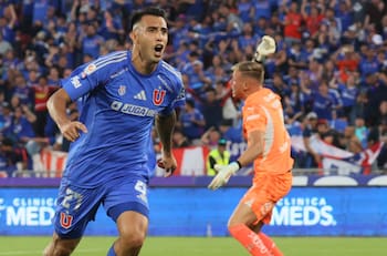 Llegó al Claro Arena, pero no jugará: el último héroe del Clásico Universitario fue borrado por Álvarez