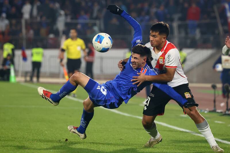frente a Curicó Unido de Primera B en Copa Chile. Foto: Aton