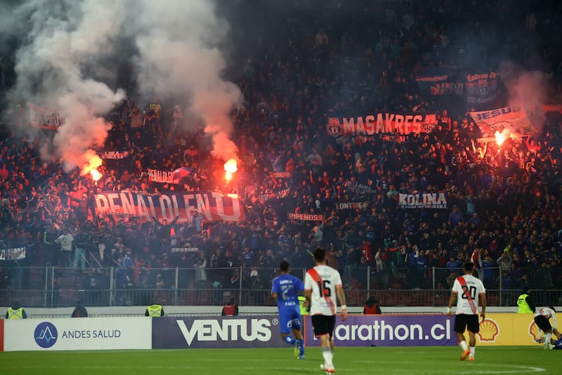 ¿Las entradas más caras de Chile para esto? El otro gran problema que tiene que solucionar la U. Foto: Aton.