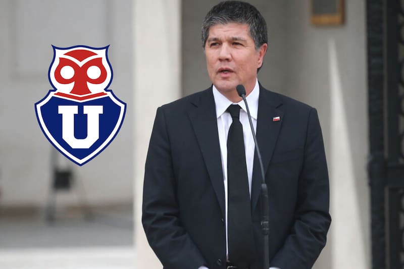 El día en que los hinchas de la U explotaron contra Manuel Monsalve, exsubsecretario investigado por abuso sexual. Foto: Aton.