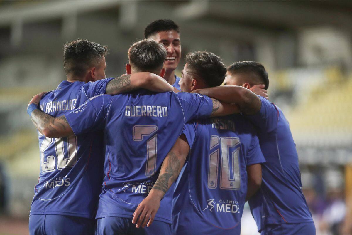 Los azules jugarán en octubre ante Lanús. Foto: EFE.