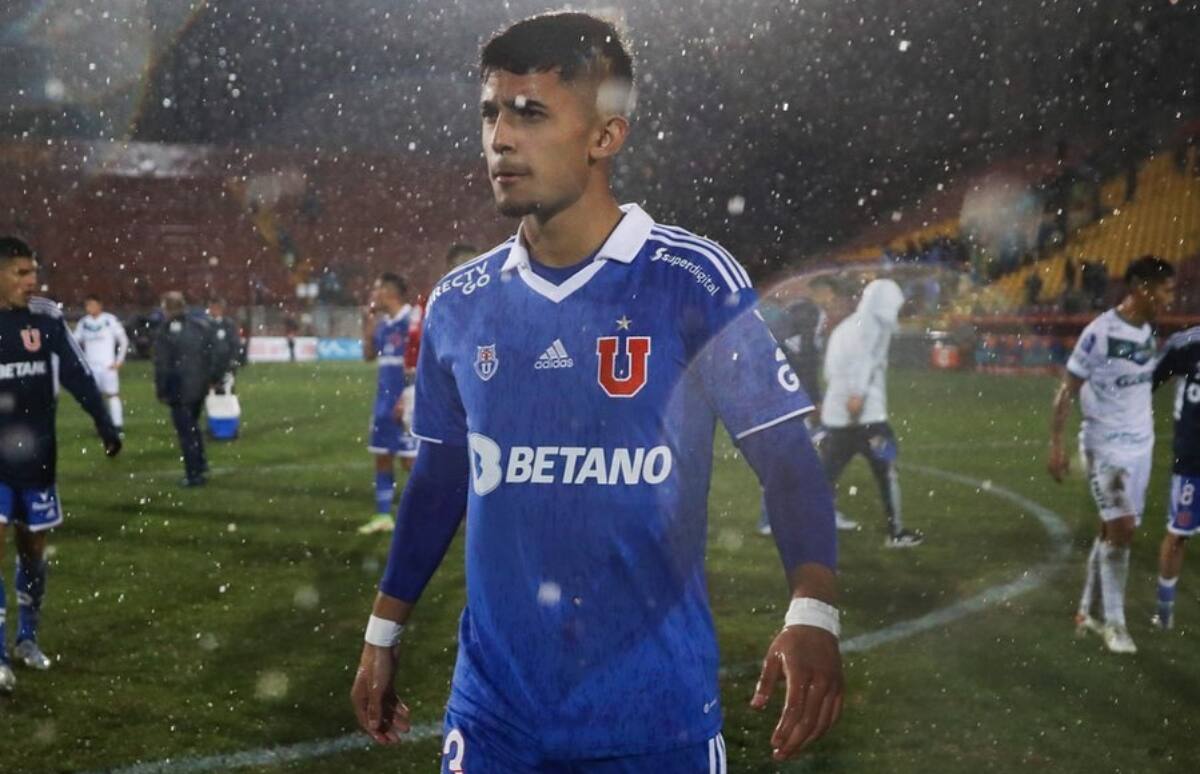 Yahir Salazar, lateral izquierdo de Universidad de Chile. Foto: Prensa Universidad de Chile / Javiera Mera