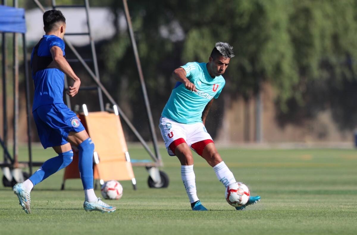 El equipo de Gustavo Álvarez enfrentó su primer partido de la pretemporada. Foto: Comunicaciones UCH.