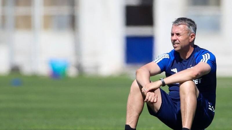 Gustavo Álvarez pidió goles: la delantera soñada que busca la U para 2025