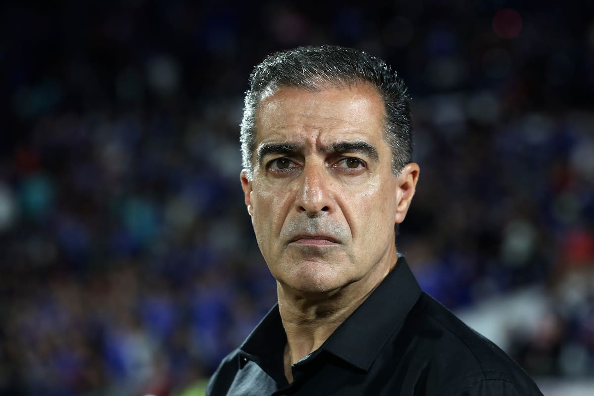 Renato Paiva en el duelo de los azules ante Botafogo este año. Foto: Aton.