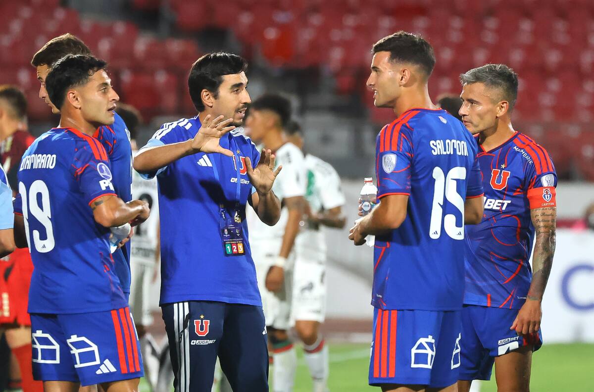 Plantel de la U rompe el silencio tras salida de Francisco Meneghini