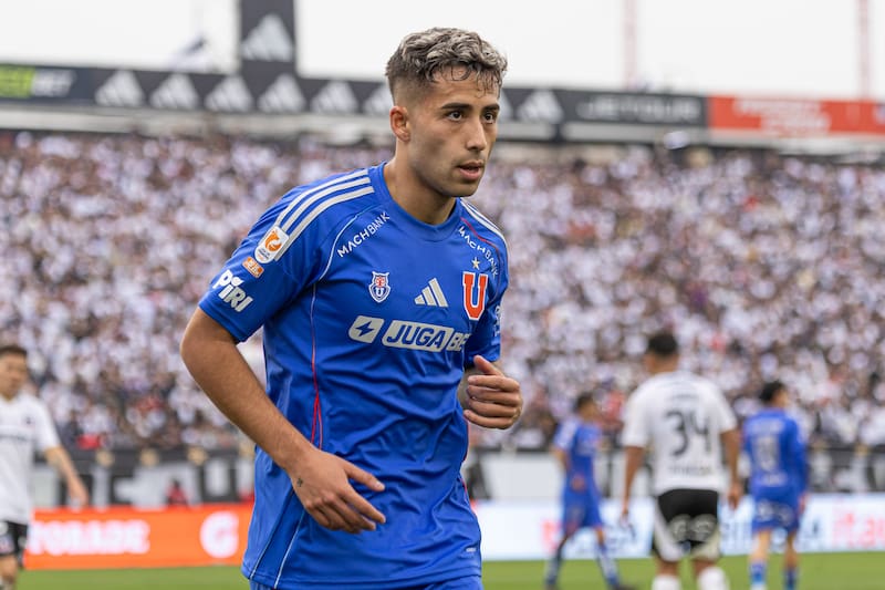 “Encontramos raro”: Lucas Assadi alza la voz por la Supercopa. Foto: Felipe Escobedo